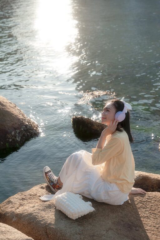 Mindful Breaks You Can Take in Five Minutes to Refresh Your Day